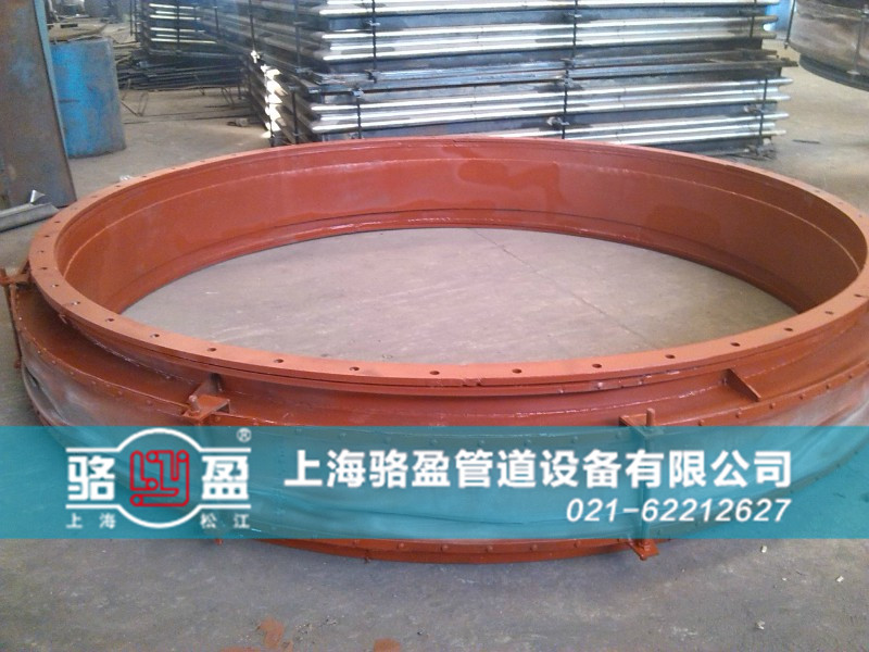 非金屬<a href=http://www.duldull.com target=_blank class=infotextkey>補(bǔ)償器</a>附加限位裝置